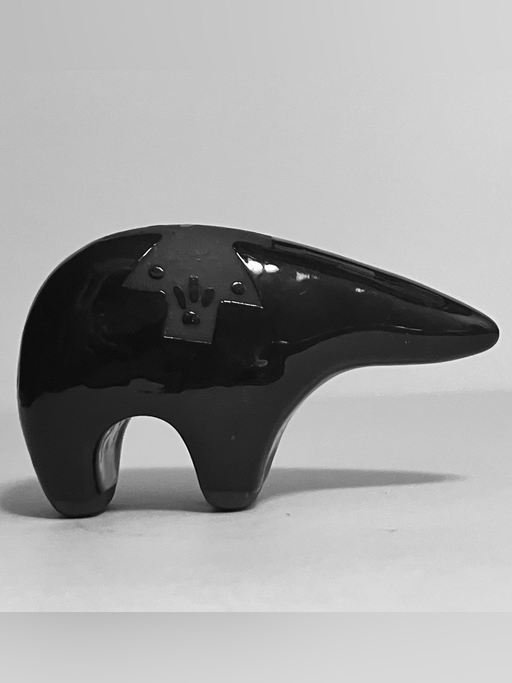 NATIVE AMERICAN Black Pottery BEAR FETISH / Incised Designs / SIGNED & DATED